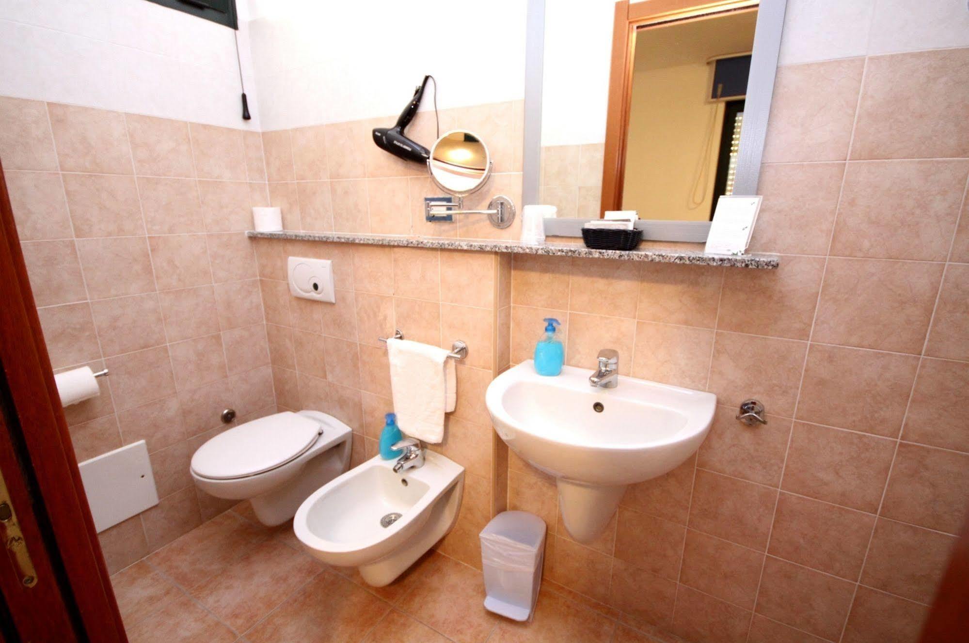 Hotel Alguer Экстерьер фото
