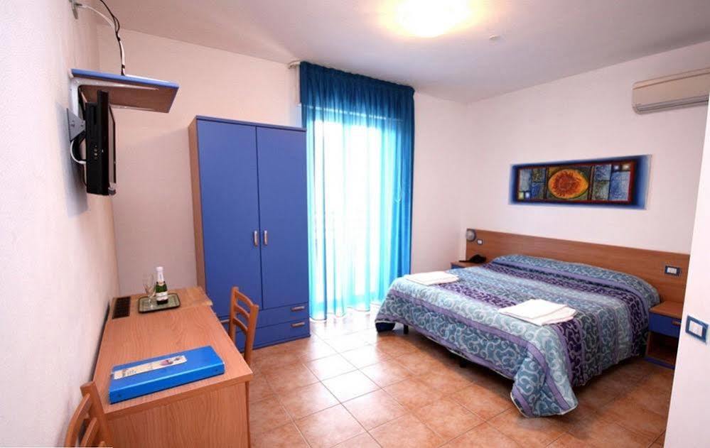 Hotel Alguer Экстерьер фото